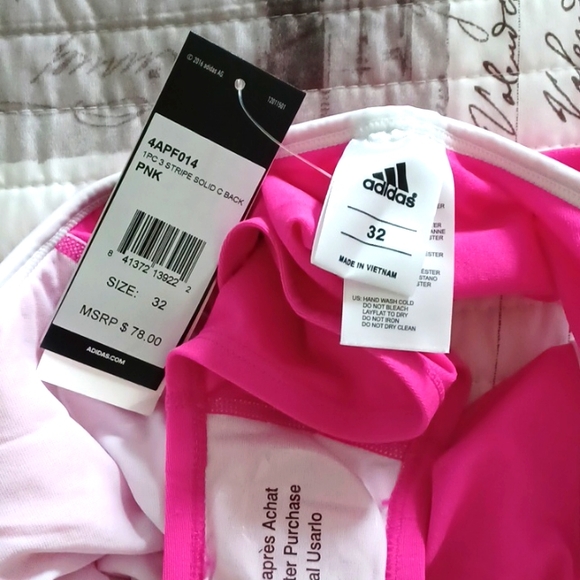 ADIDAS Swimsuit 🩱. Size 32 - Picture 5 of 7